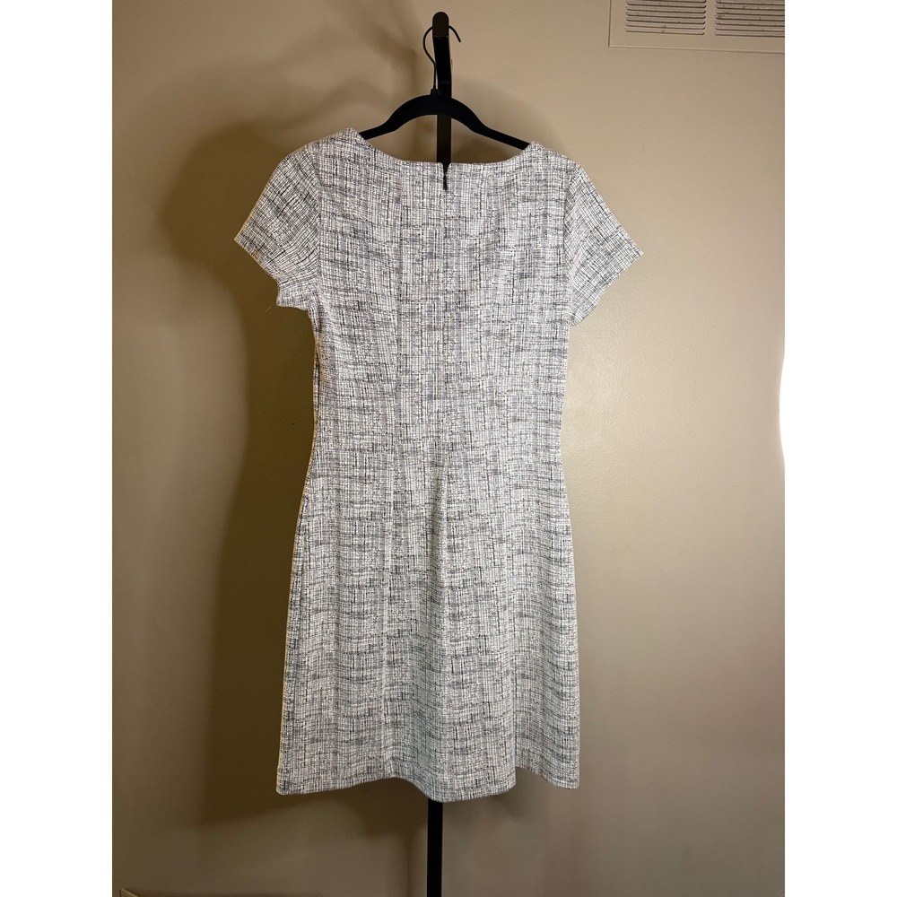 Tahari Womens Black White Crosshatch Short Sleeve Sheath Dress Size 4 - Picture 2 of 4